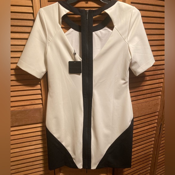 Marisa Kenson Collection Tiffany Ivory & Black Short Sleeve Dress - Picture 2 of 16